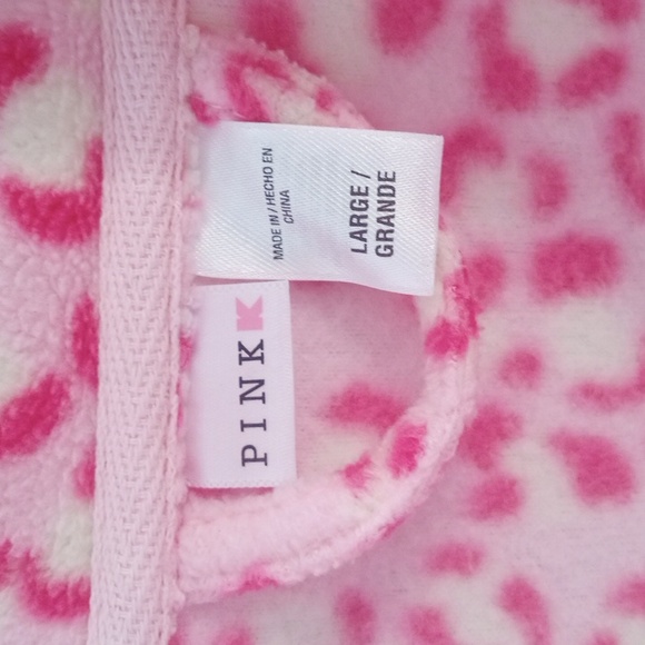 PINK Leopard Print Robe - Picture 7 of 8